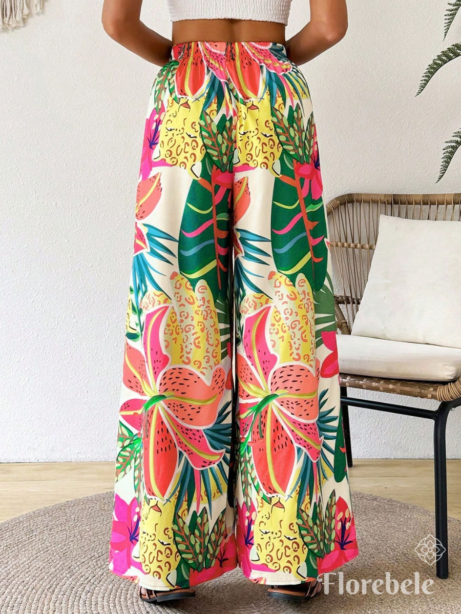 PANTALÓN CON ESTAMPADO TROPICAL