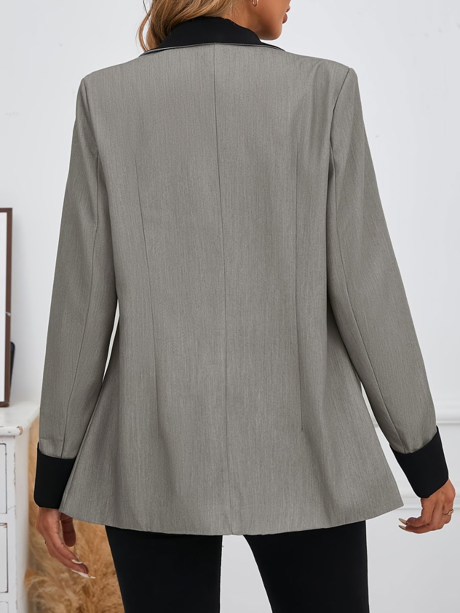 BLAZER CON DETALLES EN NEGRO Blazer 13 Florebele