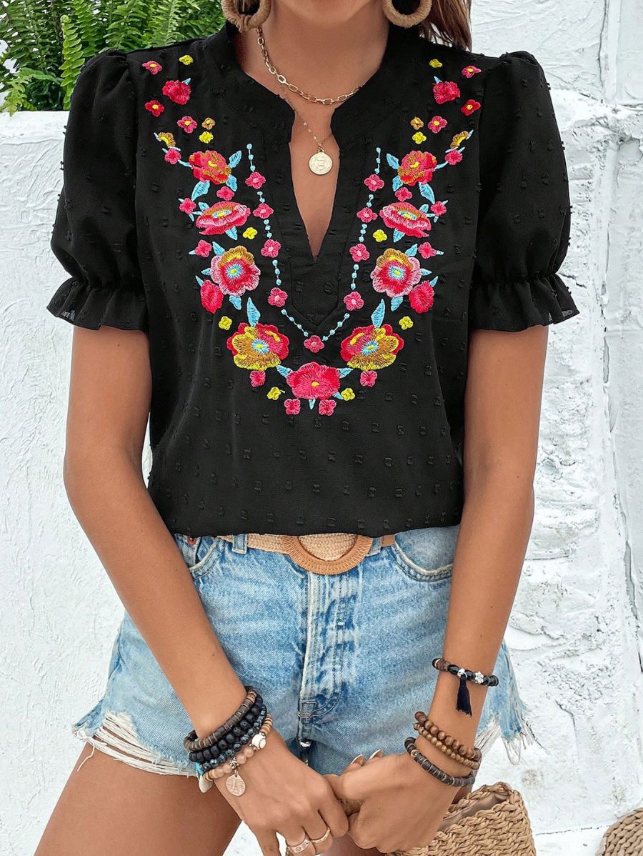 BLUSA CON BORDADO FLORAL Blusa 42 Florebele