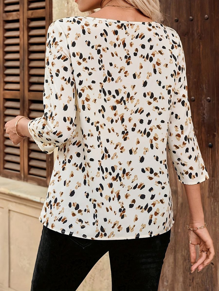 BLUSA CON CUELLO REDONDO Y ESTAMPADO Blusa 31 Florebele