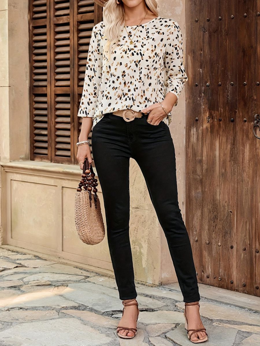 BLUSA CON CUELLO REDONDO Y ESTAMPADO Blusa 31 Florebele