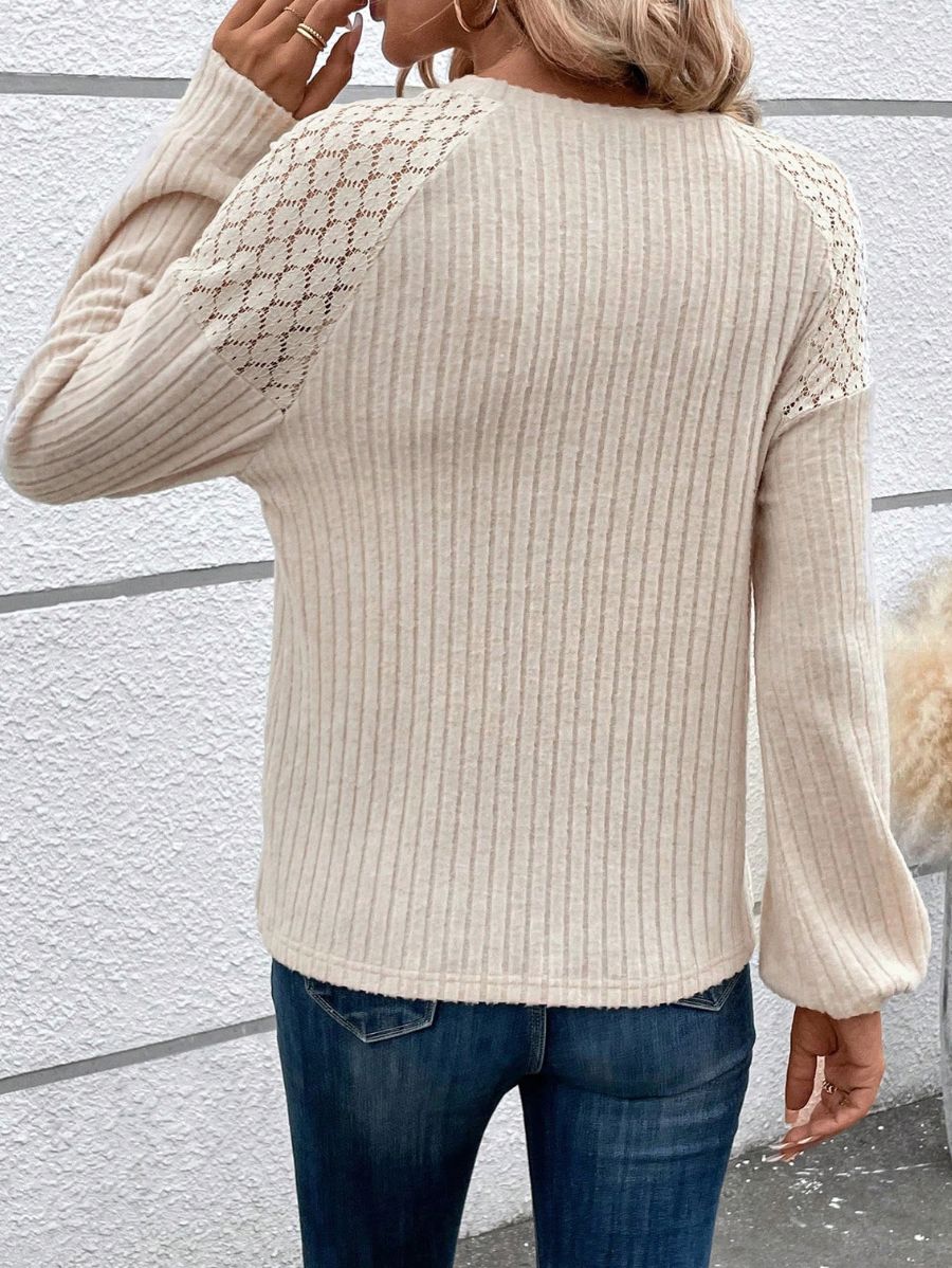 BLUSA CON ENCAJE Y BOTONES Blusa 14 Florebele