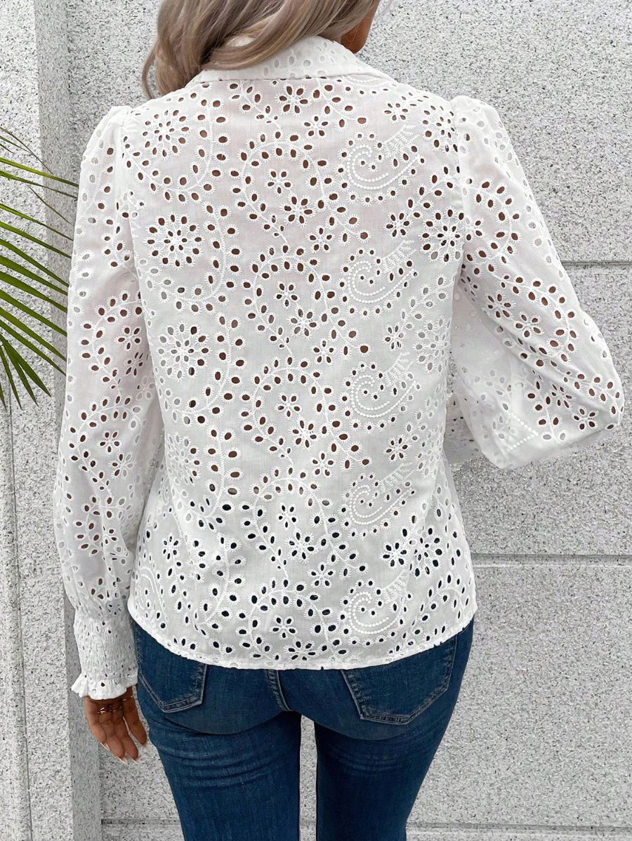 CAMISA CON BORDADO CON OJAL Camisa 32 Florebele