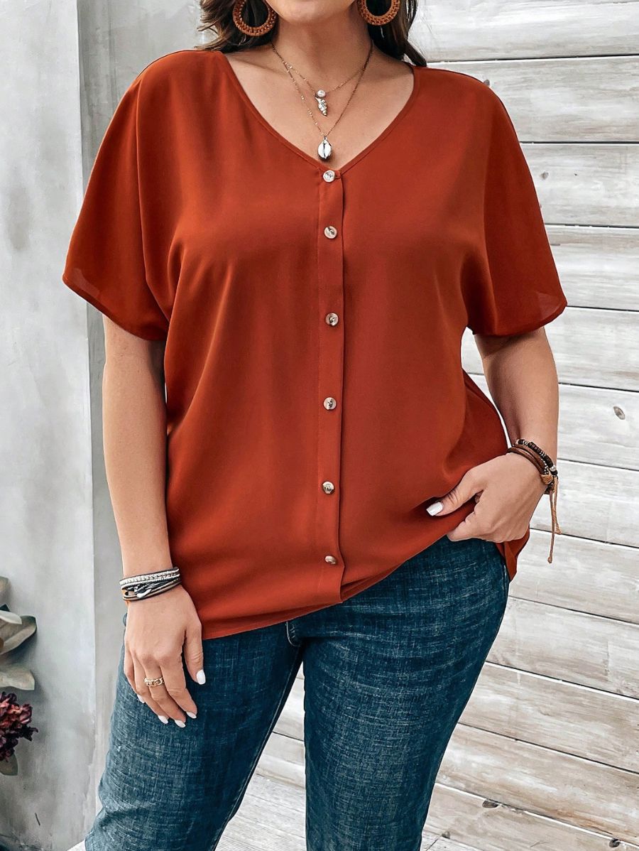 CAMISA CON ESCOTE EN V Y BOTONES Camisa Plus Size 11 Florebele
