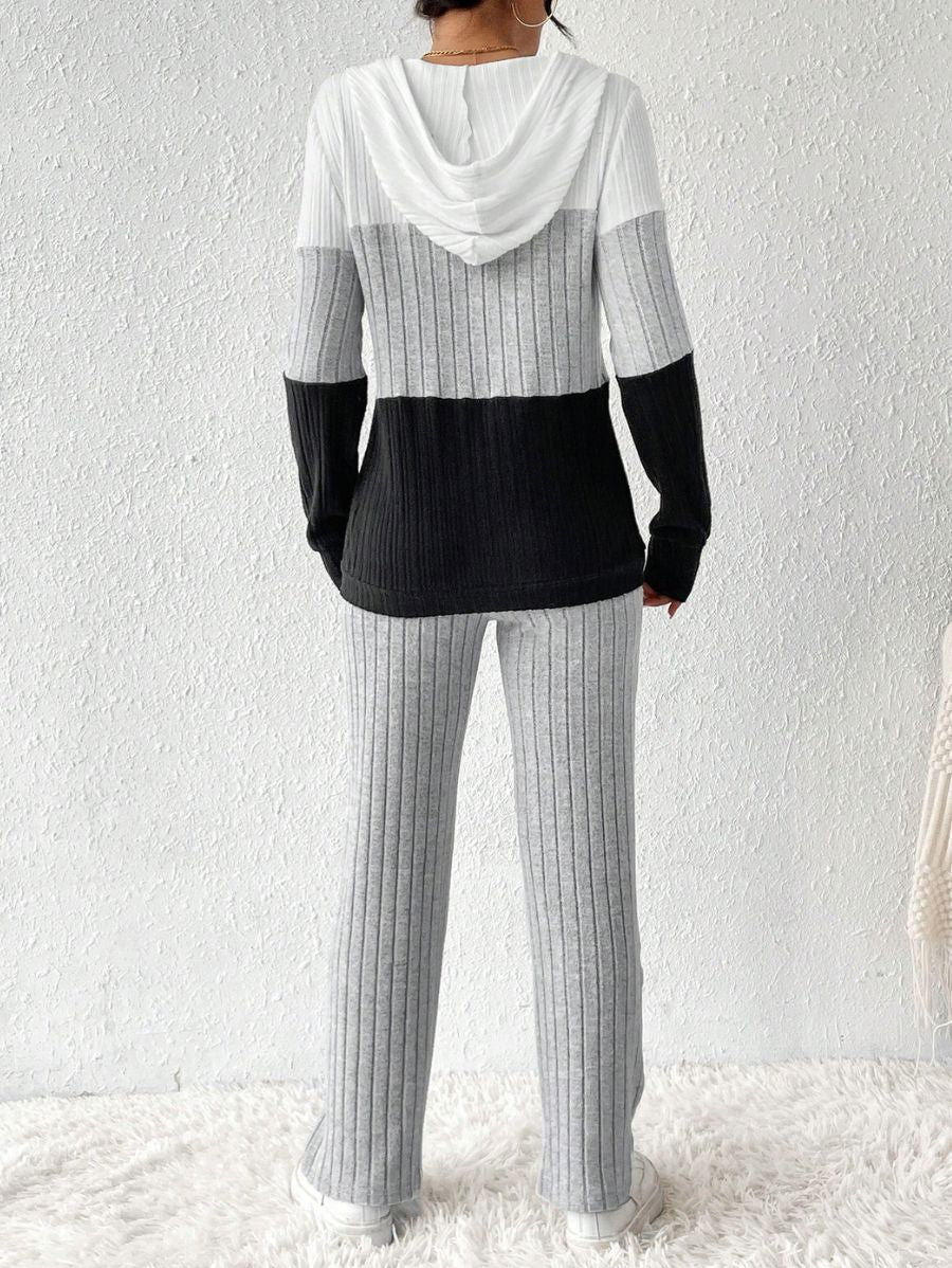 CONJUNTO CON BLOQUES DE COLOR Conjunto 10 Florebele