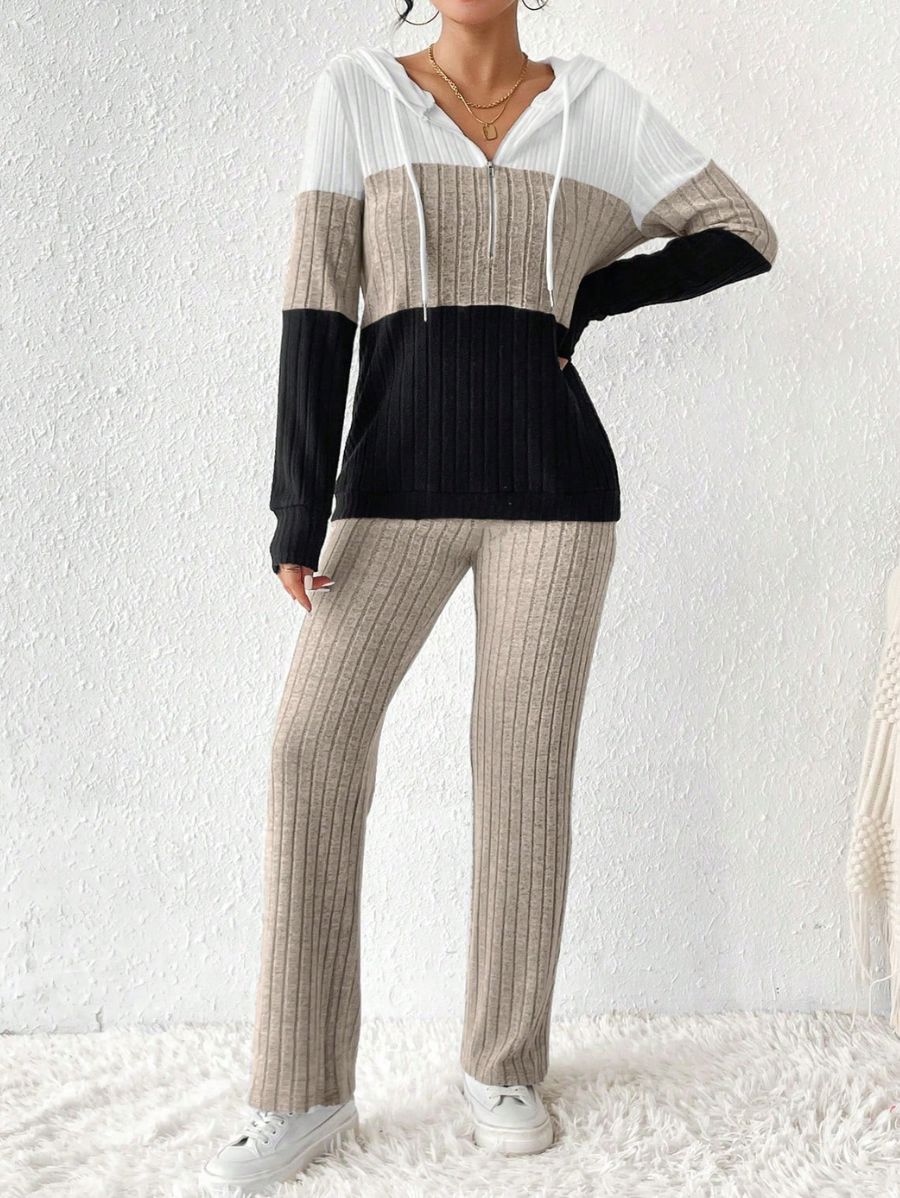 CONJUNTO CON BLOQUES DE COLOR Conjunto 10 Florebele Beige S