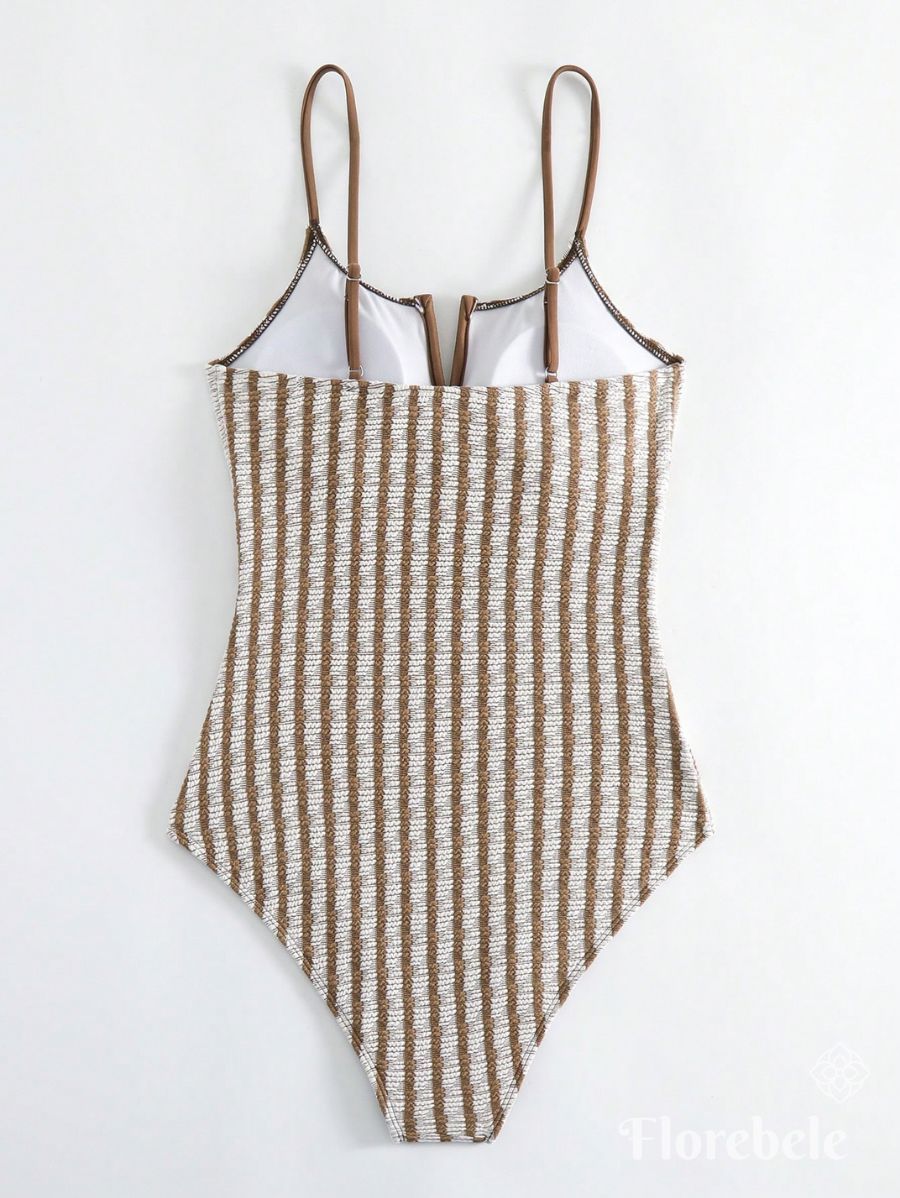 ENTERIZA A RAYAS CON TEXTURA Enteriza 46 Florebele