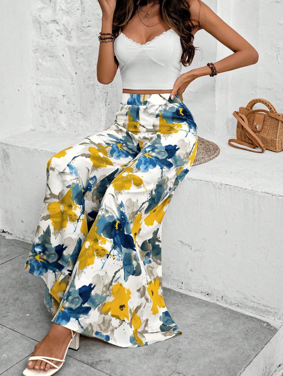 PANTALÓN DE PIERNA ANCHA CON ESTAMPADO FLORAL Pantalón 32 Florebele