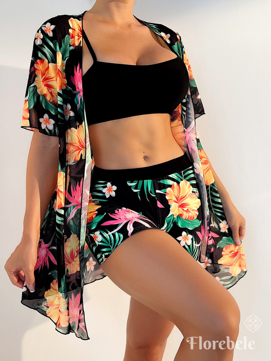 BIKINI DE TRES PIEZAS CON ESTAMPADO FLORAL