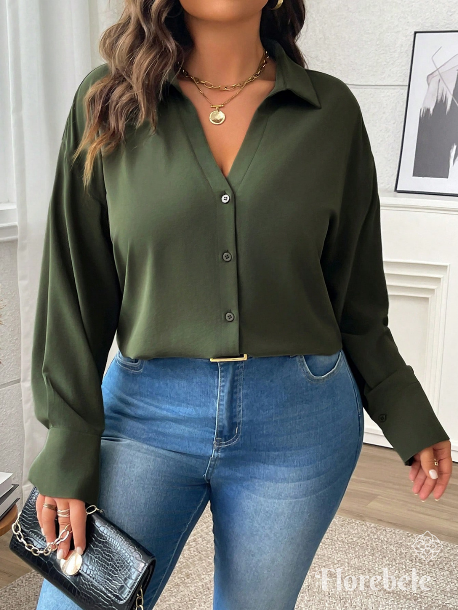 CAMISA UNICOLOR CON ESCOTE EN V