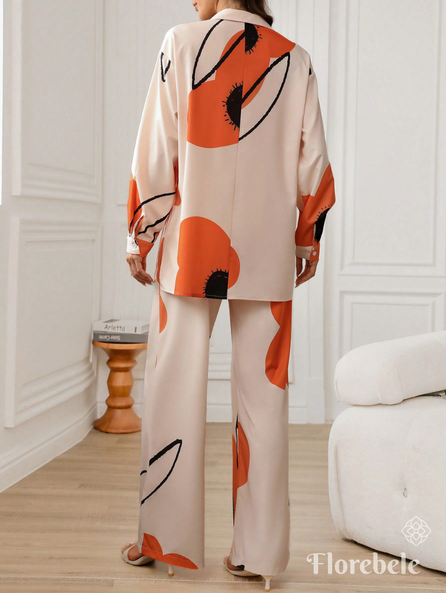 CONJUNTO CON ESTAMPADO DE FLOR Y BOTONES