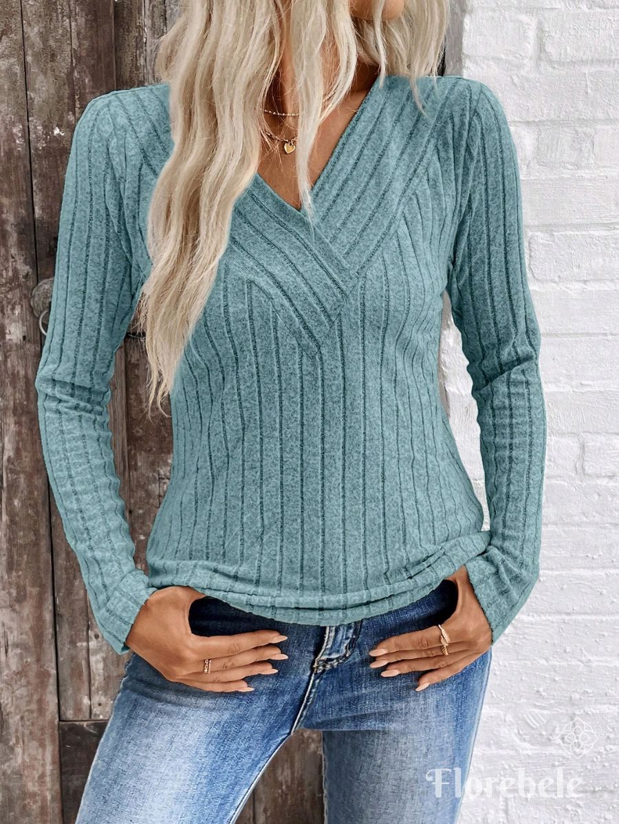 BLUSA ACANALADA CON ESCOTE EN V Blusa 30 Florebele Azul S 