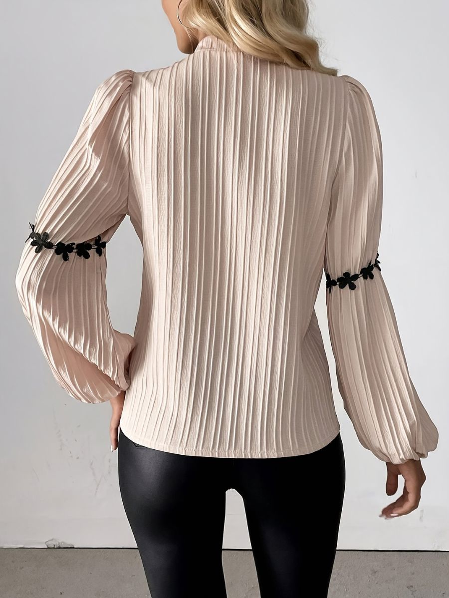 CAMISA CON DETALLE DE ENCAJE Camisa 11 Florebele 