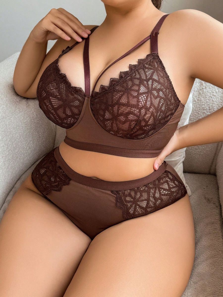 CONJUNTO CON DETALLE DE TIRANTES Lencería Plus Size 10 Florebele 