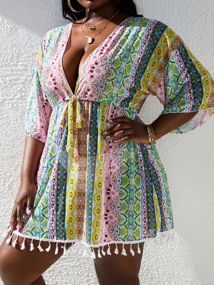 SALIDA DE PLAYA CON ESCOTE EN V PROFUNDO ESTAMPADA Salida de Playa Plus Size 23 Florebele 