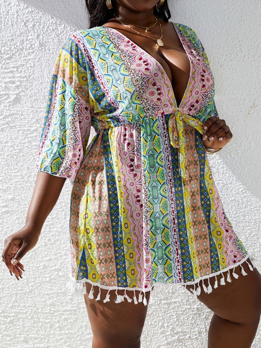 SALIDA DE PLAYA CON ESCOTE EN V PROFUNDO ESTAMPADA Salida de Playa Plus Size 23 Florebele 