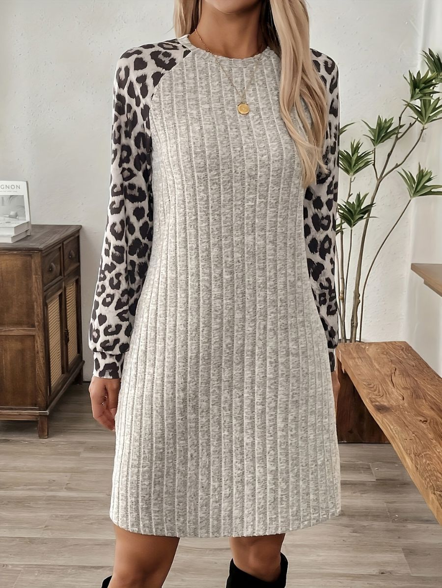 VESTIDO ACANALADO CON ESTAMPADO LEOPARDO Vestido 15 Florebele 