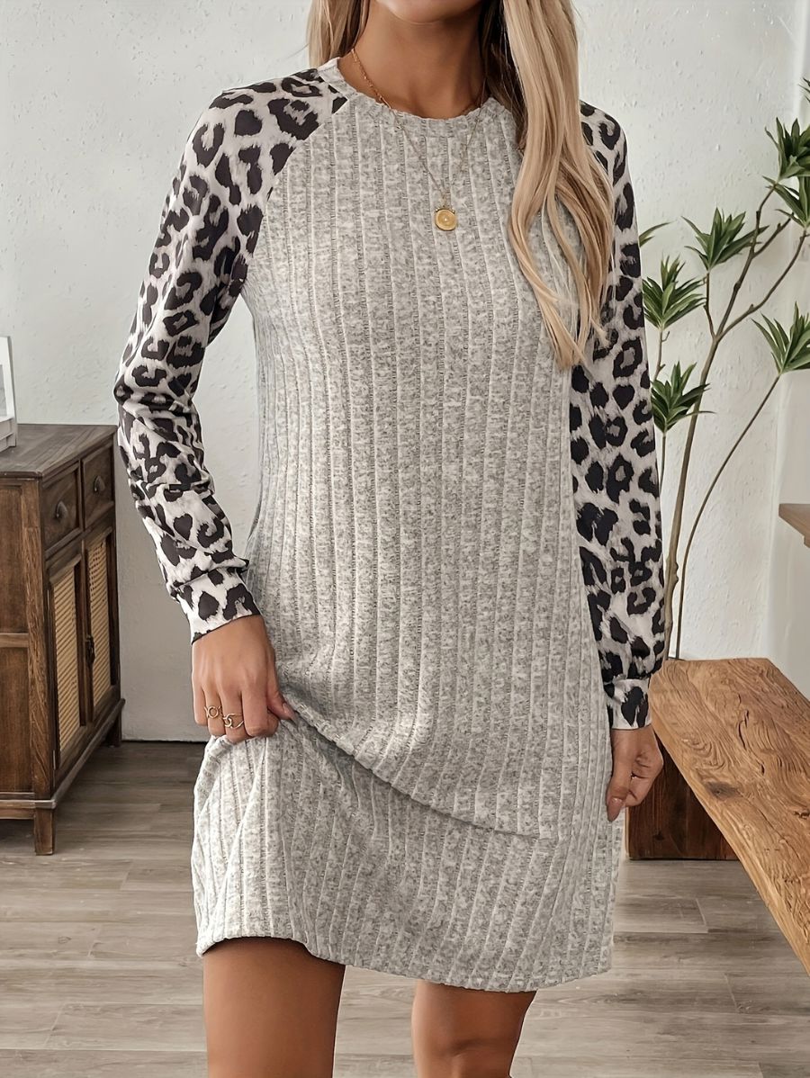 VESTIDO ACANALADO CON ESTAMPADO LEOPARDO Vestido 15 Florebele 