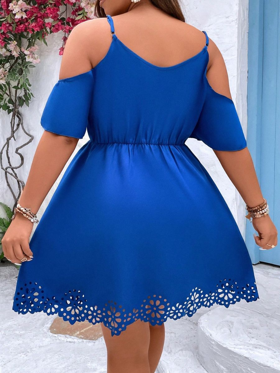 VESTIDO CON HOMBROS DESCUBIERTOS Vestido Plus Size 03 Florebele 